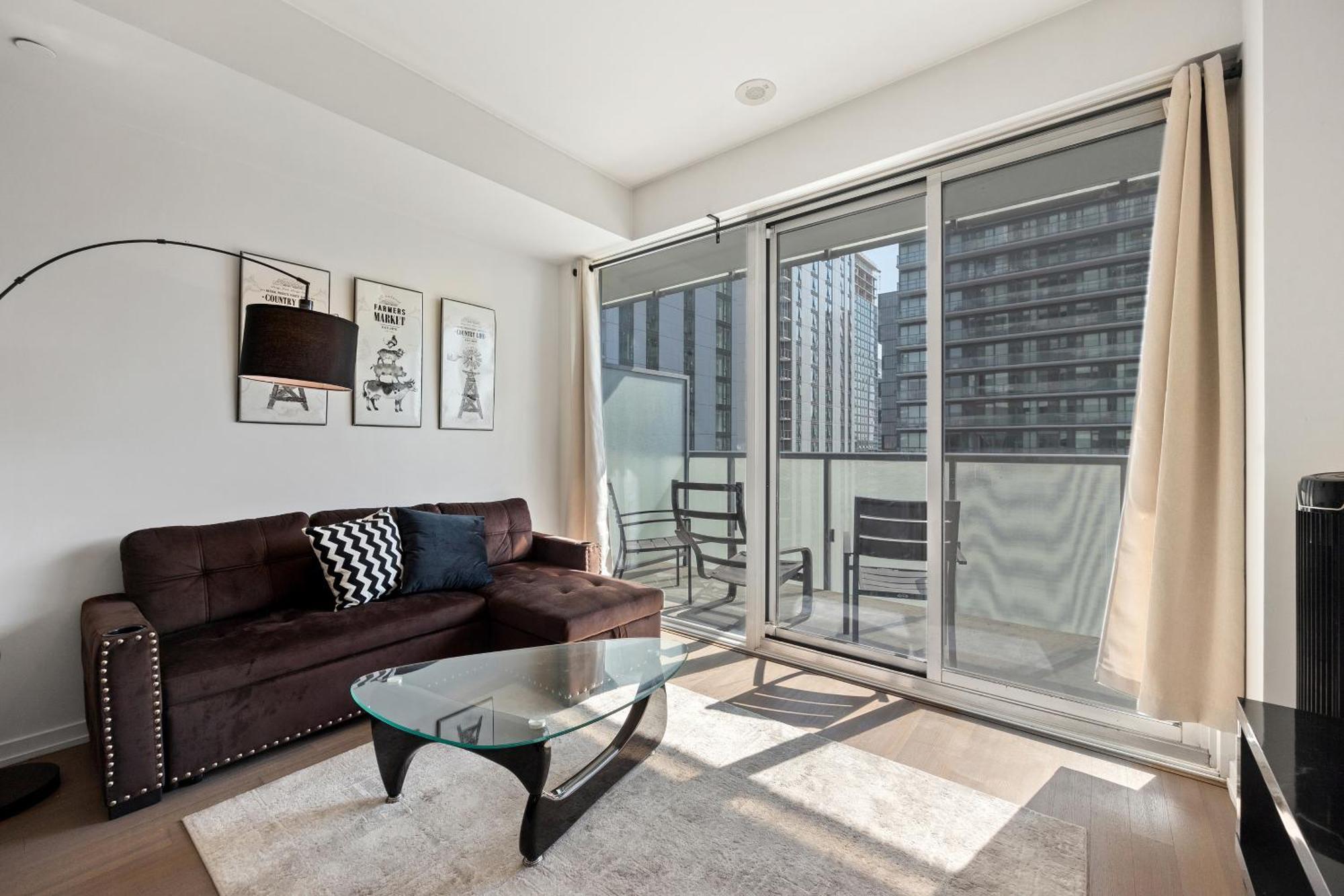 Downtown Toronto Condos Exterior photo